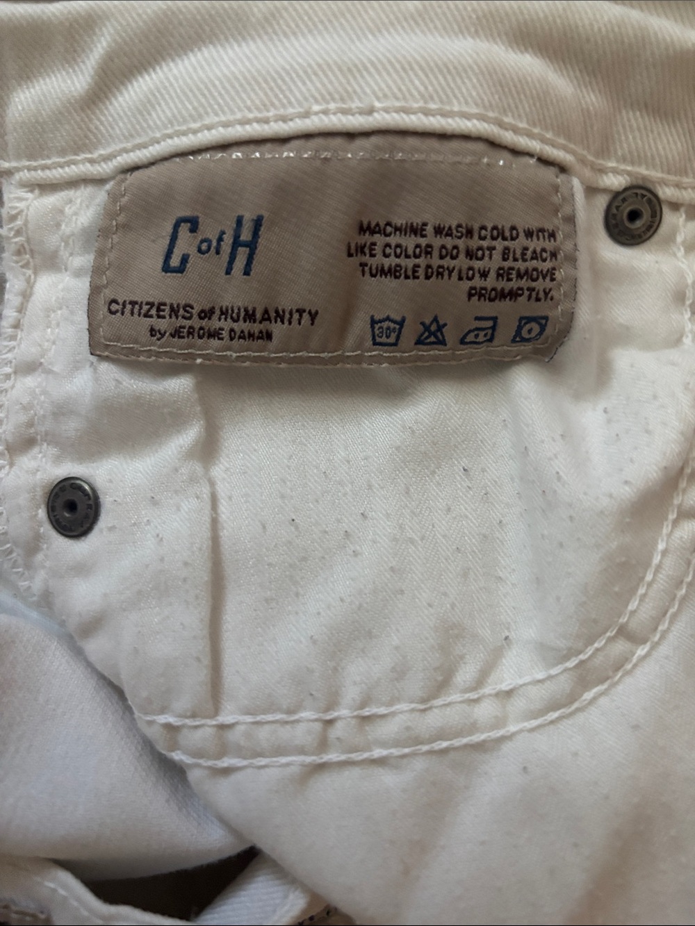 Citizens Of Humanity White Amber Medium Rise Boot cut Jeans with Subtle Hardware - Picture 5 of 10